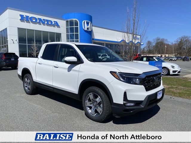 2026 Honda Ridgeline RTL in Platinum White Pearl — front three-quarter view